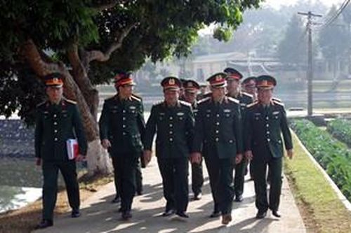 Chuyện 'rau cỏ' của Đại tá Dũng