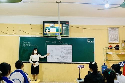 Phòng học chuyên dụng đón trò vùng dịch trở lại trường