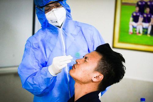 Quang Hải, Bùi Tiến Dũng được đề nghị ưu tiên tiêm vắc xin phòng COVID-19