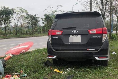 Lời khai ban đầu của tài xế Innova gây tai nạn khiến 3 người thương vong