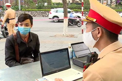 Lý do CSGT chưa thể xử phạt online rộng rãi
