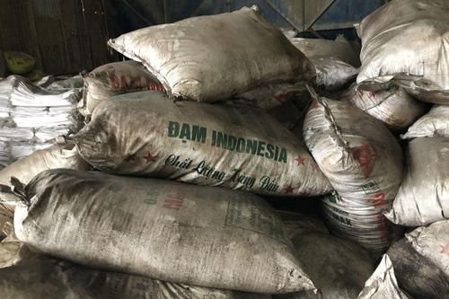 Sản xuất, buôn bán phân bón giả bị khởi tố