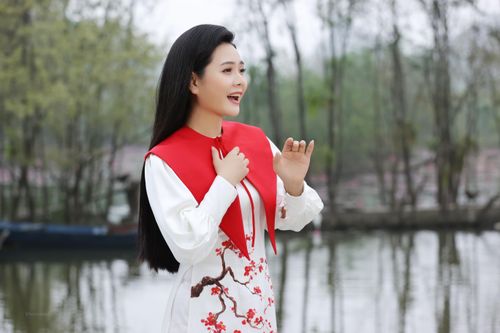 Quán quân Sao Mai Lương Nguyệt Anh ra MV về mẹ nhân ngày 8/3