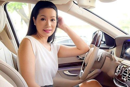 Bóc giá xế hộp Á hậu Trịnh Kim Chi được chồng tặng