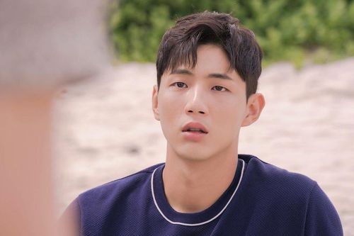 Jisoo nhập ngũ sau scandal bắt nạt, rò rỉ clip nóng