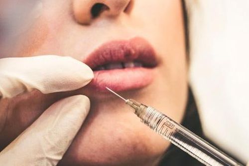 Phát hiện cơ sở thẩm mỹ chui 'núp' trong quán cà phê