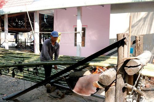Nghề uốn tầm vông ở huyện Tri Tôn