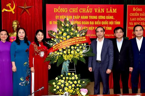 Đồng chí Bí thư Tỉnh ủy Chẩu Văn Lâm làm việc với Hội Liên hiệp Phụ nữ tỉnh