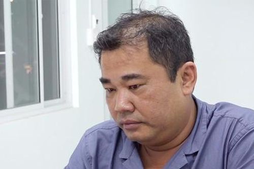 Bắt giám đốc liên quan nhiều kho hàng giả số lượng 'khủng'