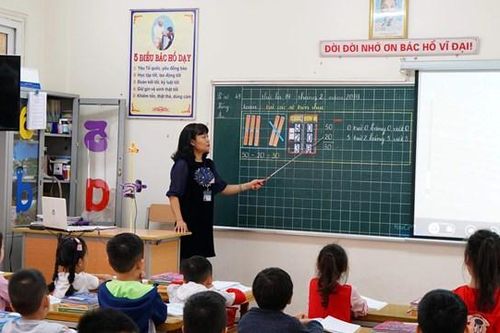 Bỏ văn bằng, chứng chỉ không cần thiết: Giảm tiêu cực cho xã hội