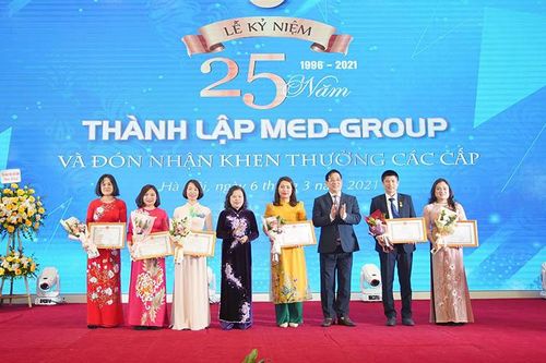 Bệnh viện Đa khoa Medlatec kỷ niệm 25 năm thành lập
