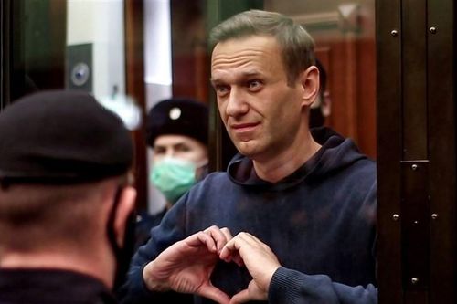 Vụ Navalny: Đồng minh Điện Kremlin kiện thủ lĩnh đối lập Navalny, Nga thông báo kế hoạch đáp trả lệnh trừng phạt
