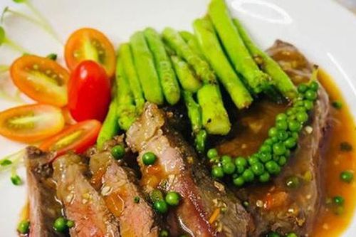 Mách chị em cách chế biến bắp bò 'ngon xỉu', không kém cạnh nhà hàng: Công thức đơn giản, chỉ 30 phút là xong!