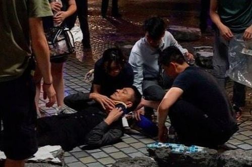 Lưu Đức Hoa bị thương trên phim trường 'Chuyên gia phá bom 2'