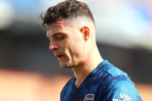 Xhaka tự phá hỏng sự nghiệp tại Arsenal