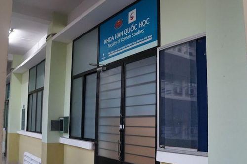 Vụ 11 giảng viên nghỉ việc: Trưởng khoa Hàn Quốc học giải trình gì?