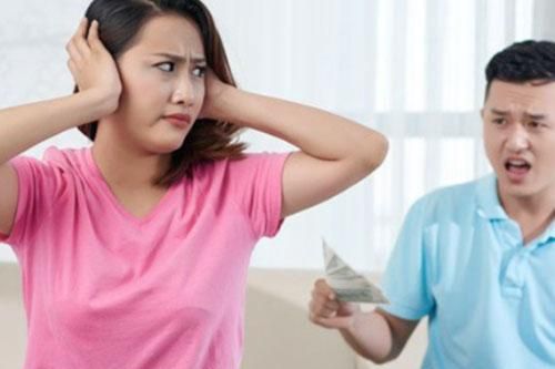 Vợ ngoại tình nhưng khi tôi đề nghị ly hôn lại dọa tự tử