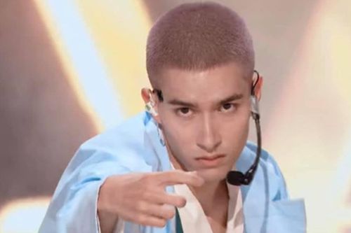Mika - hotboy ít tóc của 'Sáng tạo doanh 2021' tiếp tục trở thành đề tài hot