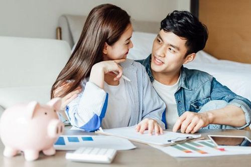 6 câu cần hỏi trước khi 'dùng chung tiền' với người bạn đời
