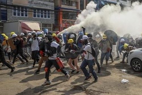 Áp lực trừng phạt quân đội Myanmar ngày càng gia tăng