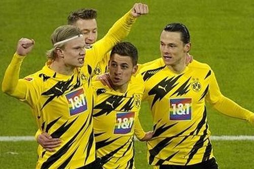 Haaland bật cao siêu ấn tượng nhưng Bayern 'không cần'