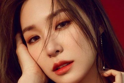 Tiffany thể hiện tài phân biệt nước suối, mong muốn sớm trở lại cùng SNSD vào tháng 8