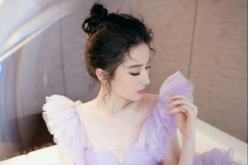 Lưu Diệc Phi lấy lại phong độ nhan sắc