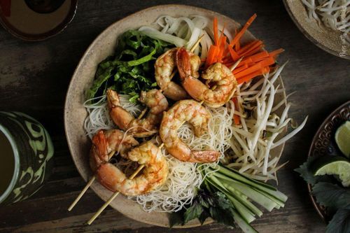 Công thức làm bún tôm nướng hấp dẫn