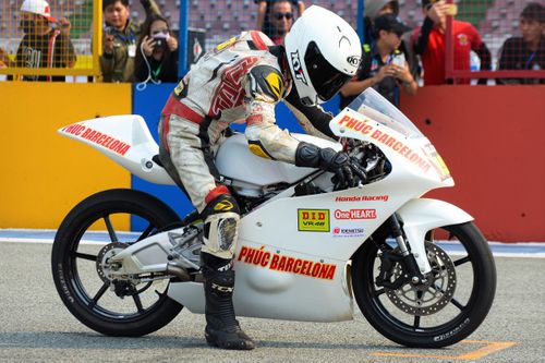 Chi tiết xe đua Moto3 Honda NSF250R tại Việt Nam