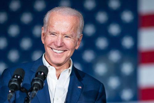 Chính quyền ông Biden tìm người hiểu về tiền điện tử