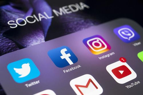 Vì sao Facebook và YouTube chi hàng tỷ USD để kiểm duyệt nội dung?