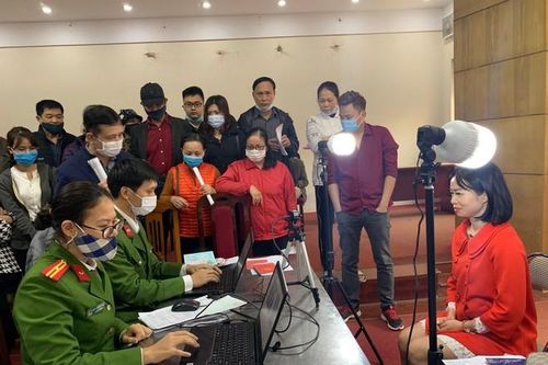 Công an Hà Nội: Nỗ lực cao nhất để cấp căn cước gắn chíp cho người dân