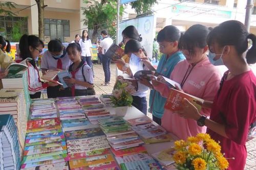 Lan tỏa văn hóa đọc cho học sinh, sinh viên