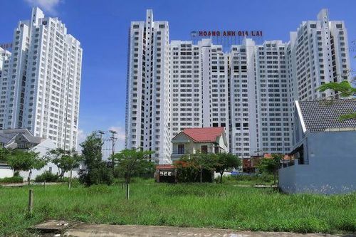 TPHCM: Bỏ tiền tỷ mua nhà, cư dân vẫn không được vào ở