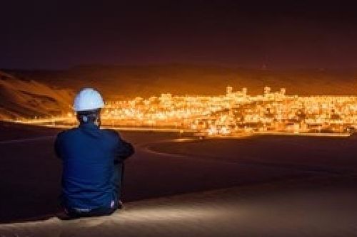 Giá dầu tăng lên ngưỡng 70 USD/thùng