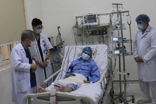 Ngừng tuần hoàn đột ngột suýt tử vong vì chủ quan với những cơn đau tức ngực