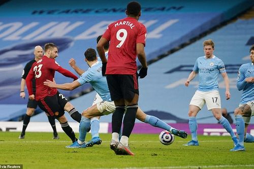 Cận cảnh M.U chặn đứng mạch 21 trận thắng liên tiếp của Man City