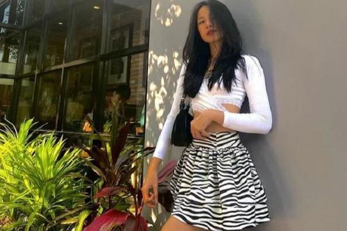 Ở tuổi trăng tròn, con gái Lưu Thiên Hương sở hữu đôi chân dài miên man cùng gương mặt thanh tú