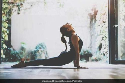 5 tư thế yoga tốt cho bệnh cao huyết áp