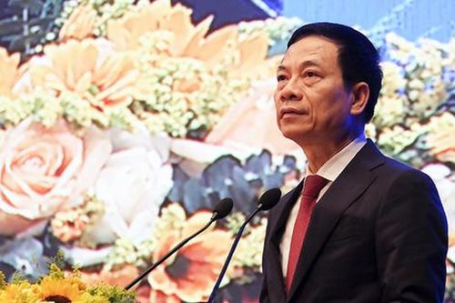 Bộ trưởng Nguyễn Mạnh Hùng gửi thư chúc mừng các đồng nghiệp nữ Ngày 8/3