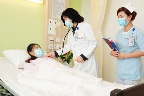 Cứu sống người phụ nữ ngộ độc cấp do uống 200 viên thuốc cùng lúc