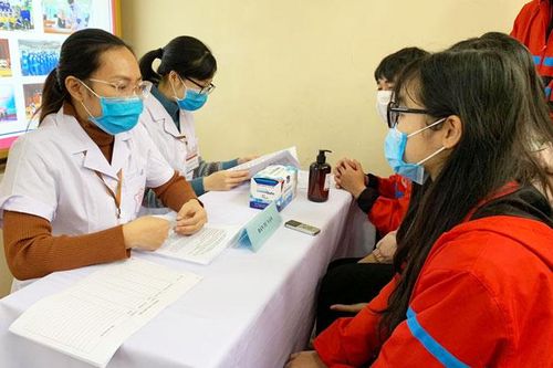 Tuyển người từ 40-59 tuổi tiêm thử nghiệm vắc xin Covid-19 thứ 2 của Việt Nam