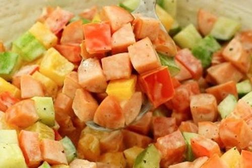 Buổi tối quyết tâm vào bếp làm món salad này, thành quả sẽ khiến chị em chỉ cần nhìn thôi cũng thấy no!