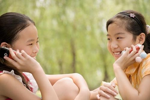 Có con gái từ 8 -16 tuổi cha mẹ chú ý bệnh này để tránh phải cắt phần phụ