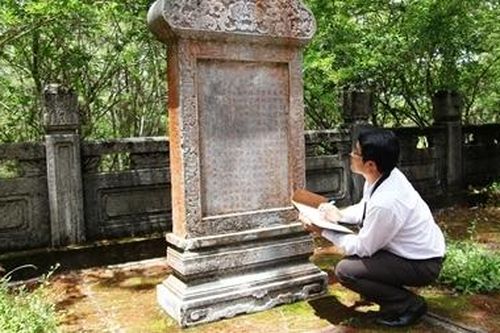 Bí ẩn lăng mộ Long mỹ Quận công Nguyễn Hữu Hào