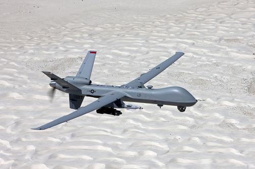 Mỹ tạm ngừng cho phép UAV không kích ngoài vùng chiến sự