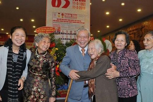 Báo Nhân Dân kỷ niệm 70 năm ra số đầu
