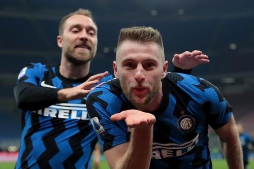Inter Milan tái lập khoảng cách 10 điểm với Juventus