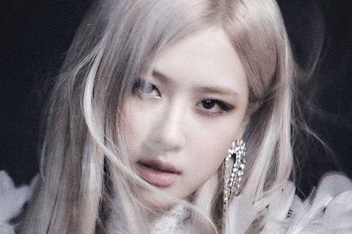 Rosé Blackpink phá kỷ lục về lượng đặt trước album solo ra mắt