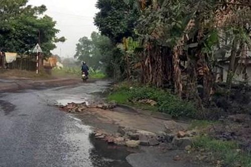 Phú Thọ: Vận chuyển than, xỉ than gây ô nhiễm môi trường